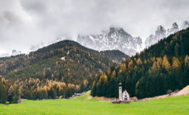 Évasion Épique en Van : À la Découverte des Joyaux Photographiques des Dolomites